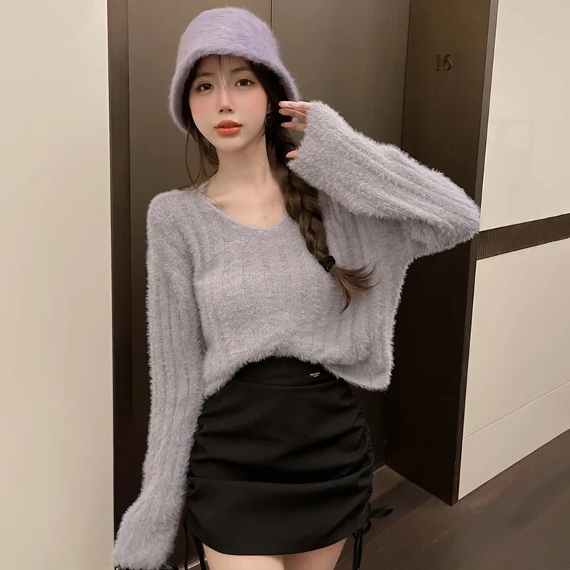 Autumn Winter Women\'s V-neck Knit Sweater Loose Short Section Pullover Long Sleeve Tops Solid Jersey Tops Fashion Clothes