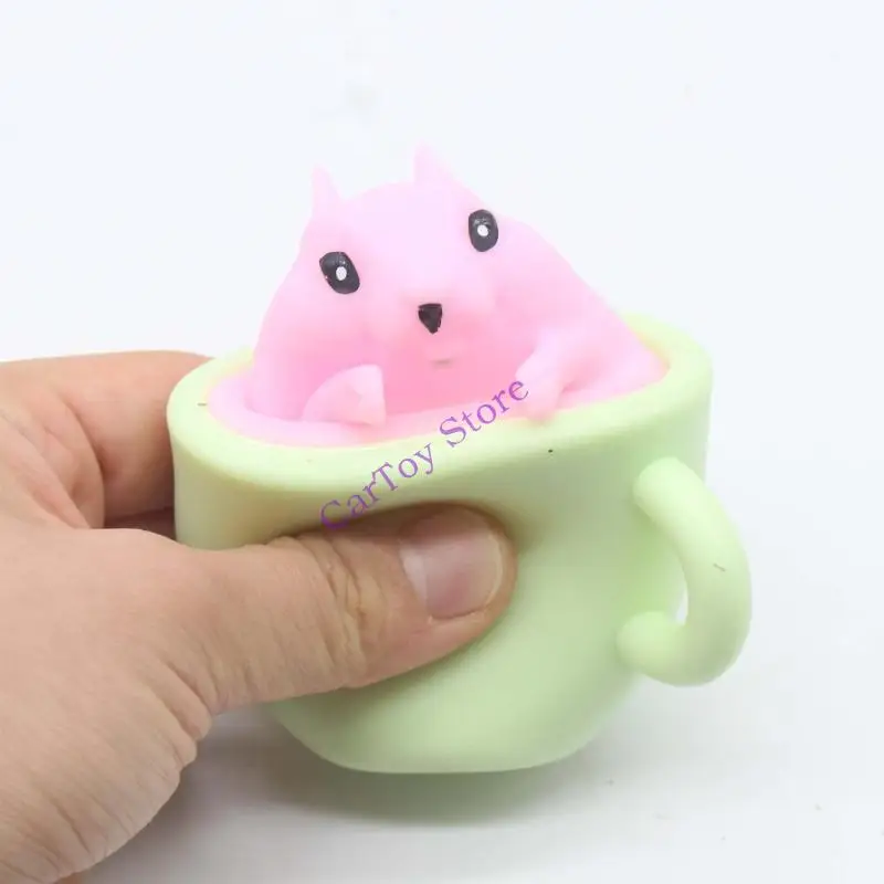 634f Squeeze Squirrel Cupression Décompression jouet tasse thé en caoutchouc Casse Toy Gift For Friend