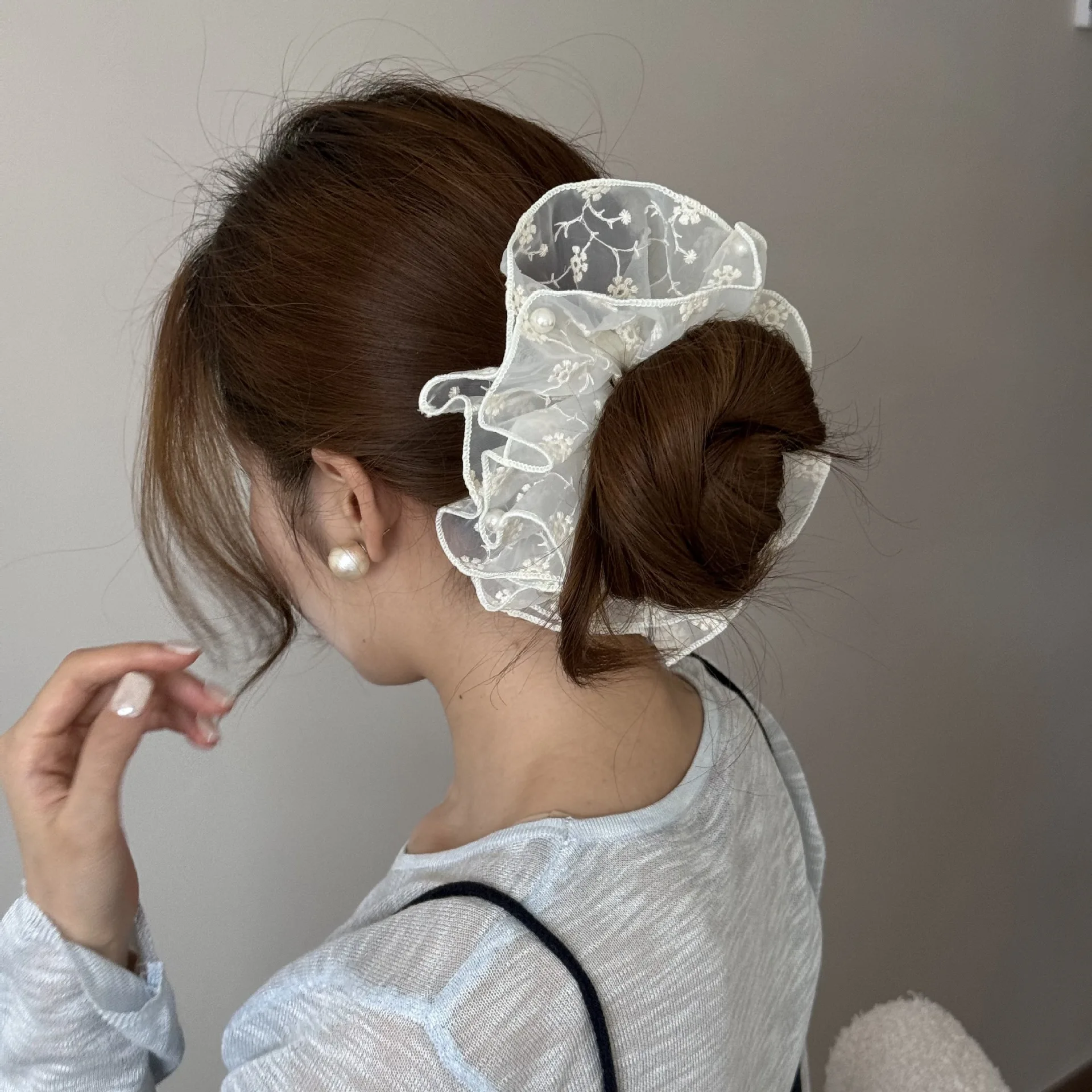 Korean beige floral lace large hair band for women girl tie new elastic scrunchie kpop fascinator elegant flower vintage popular