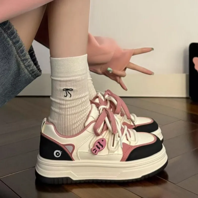 Women Cute Platform Skateboard Shoes Designer Brand Women Versatile Sweet Casual Sneakers Fashion Anti-slip Tennis Running Shoes