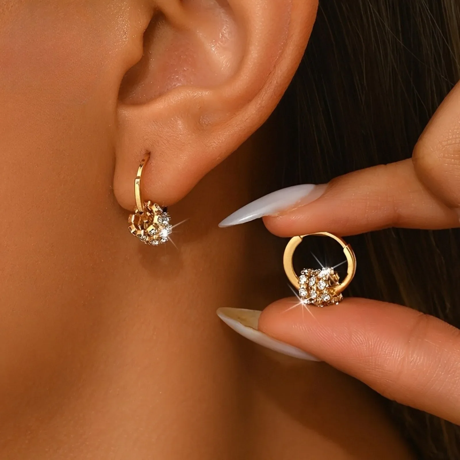 316L Stainless Steel Golden Hoop Earrings Hypoallergenic Fade Resistant Comfortable Elegant for Women Daily Party Wear