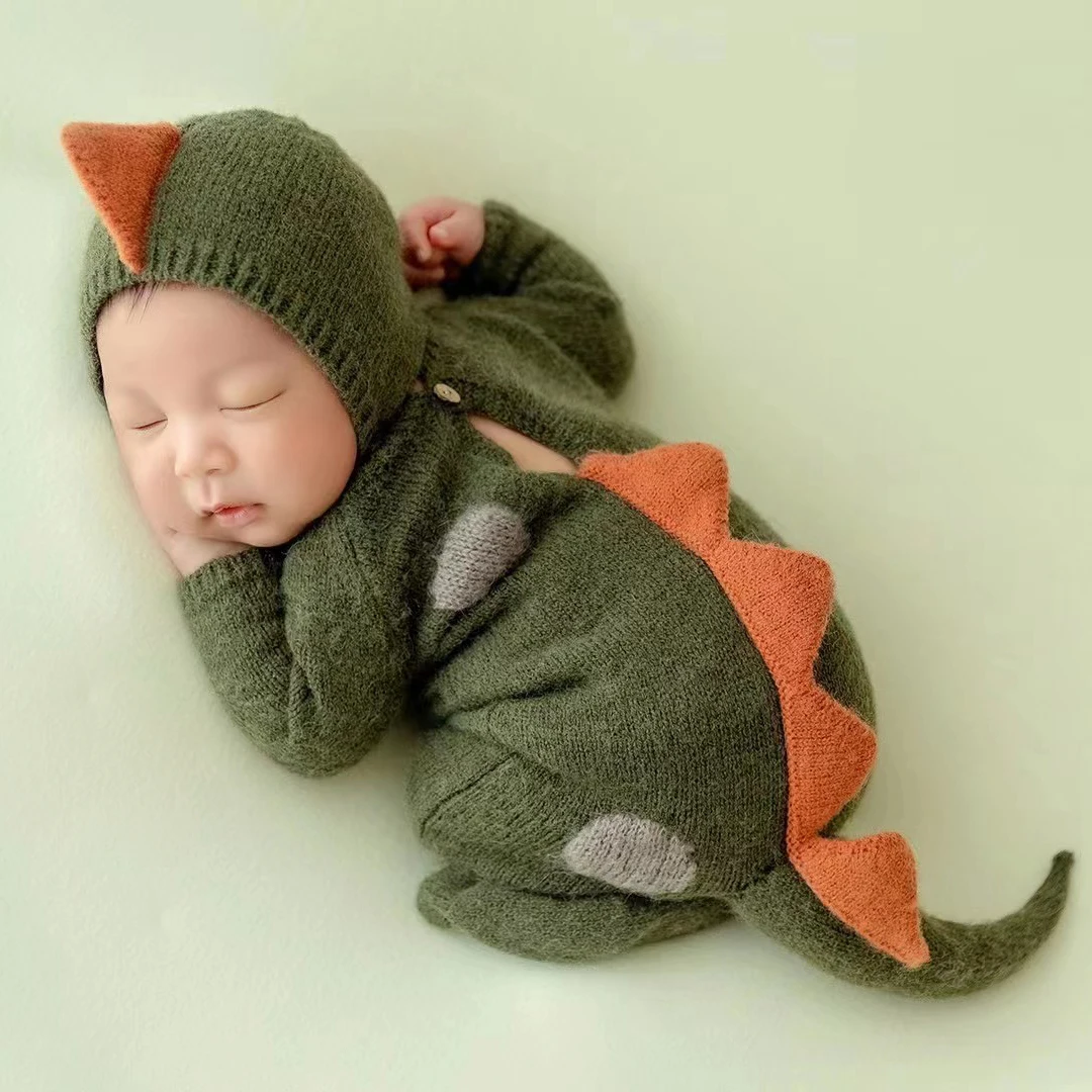 Footed Newborn Dianosaur Costume Baby Photography Props Dragon Newborn Boy Clothes Photo Knitted Animal Baby Photography Outfit