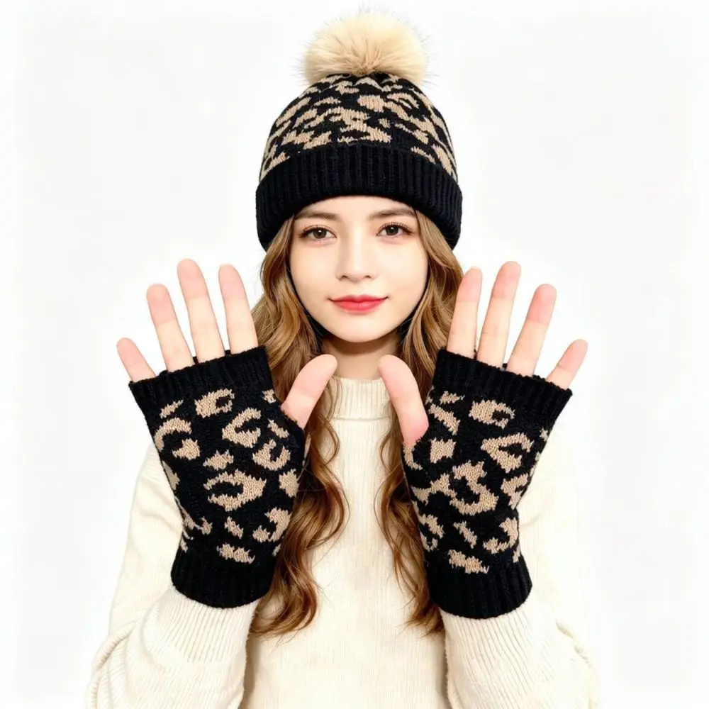 Fashion Ladies Leopard Knit Hat And Touch Screen Compatible Gloves Set Thick Soft Warm Winter Accessory For Women
