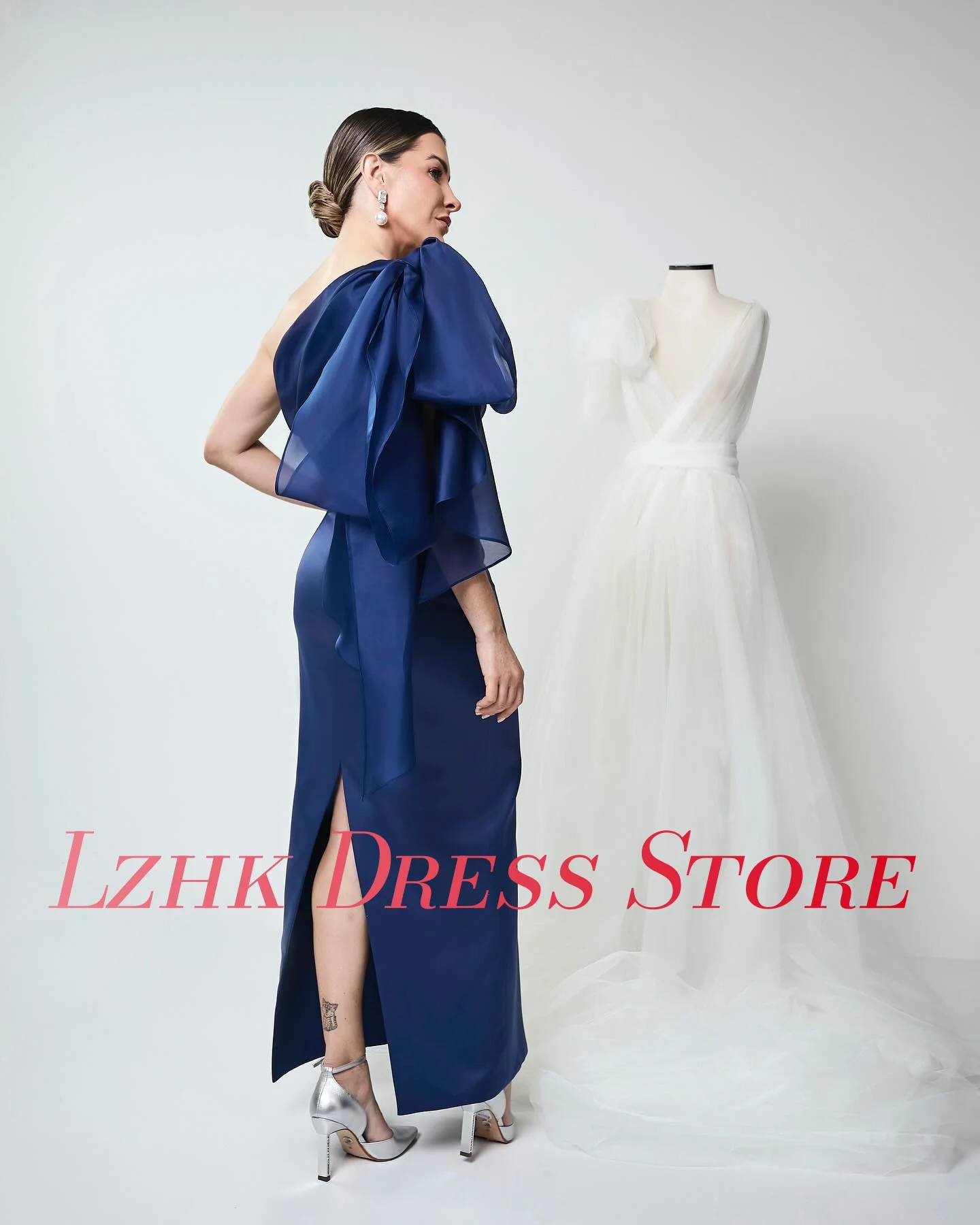 カスタマイズされたセクシーなサテンストレートワンショルダー 3D リボンイブニングドレス高品質足首丈 فستان سهرة نسائي