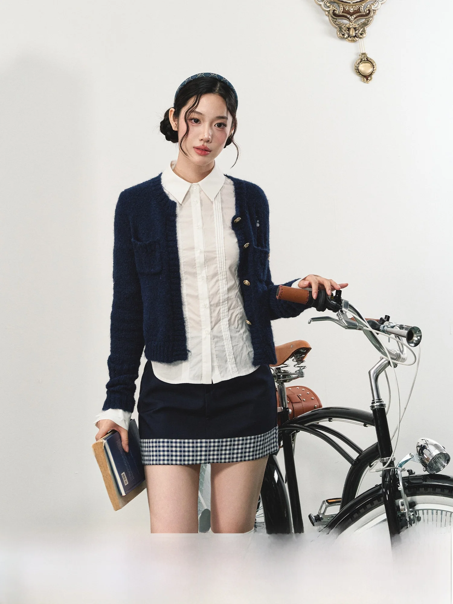 

La Lune Du Ciel Women's Knitted Open Cardigan Metal Bule Loose Fit Versatile Hole Design Polyester Fiber Long Sve round ...