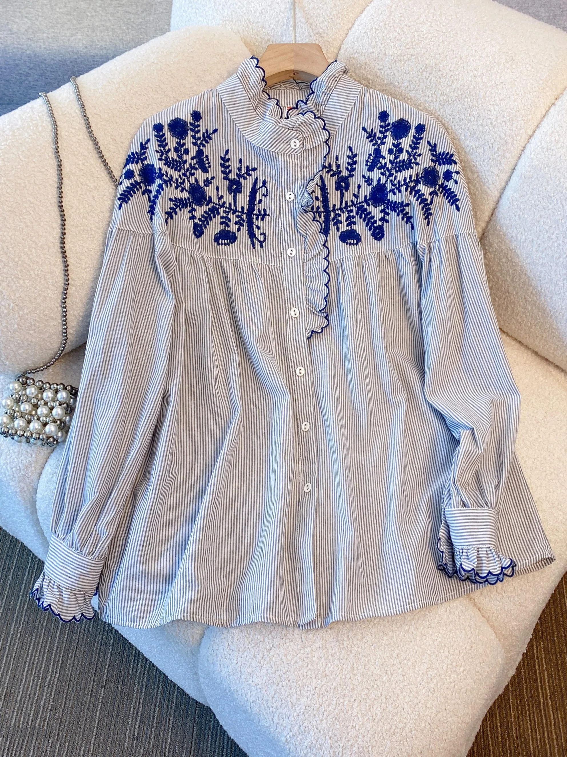 

Новый китайский Sle с тяжелой вышивкой из хлопка и льна, женский весенне-осенний художественный топ для поездок на работу, антивозрастной цветочный топ...