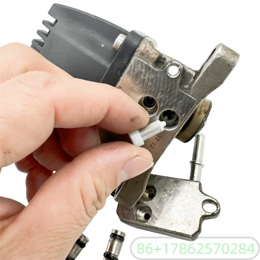 2722701  A0001405339 Nozzle Adapter Replacement Part, Suitable for Scania, Mercedes, DAF Trucks' SCR AdBlue DEF System