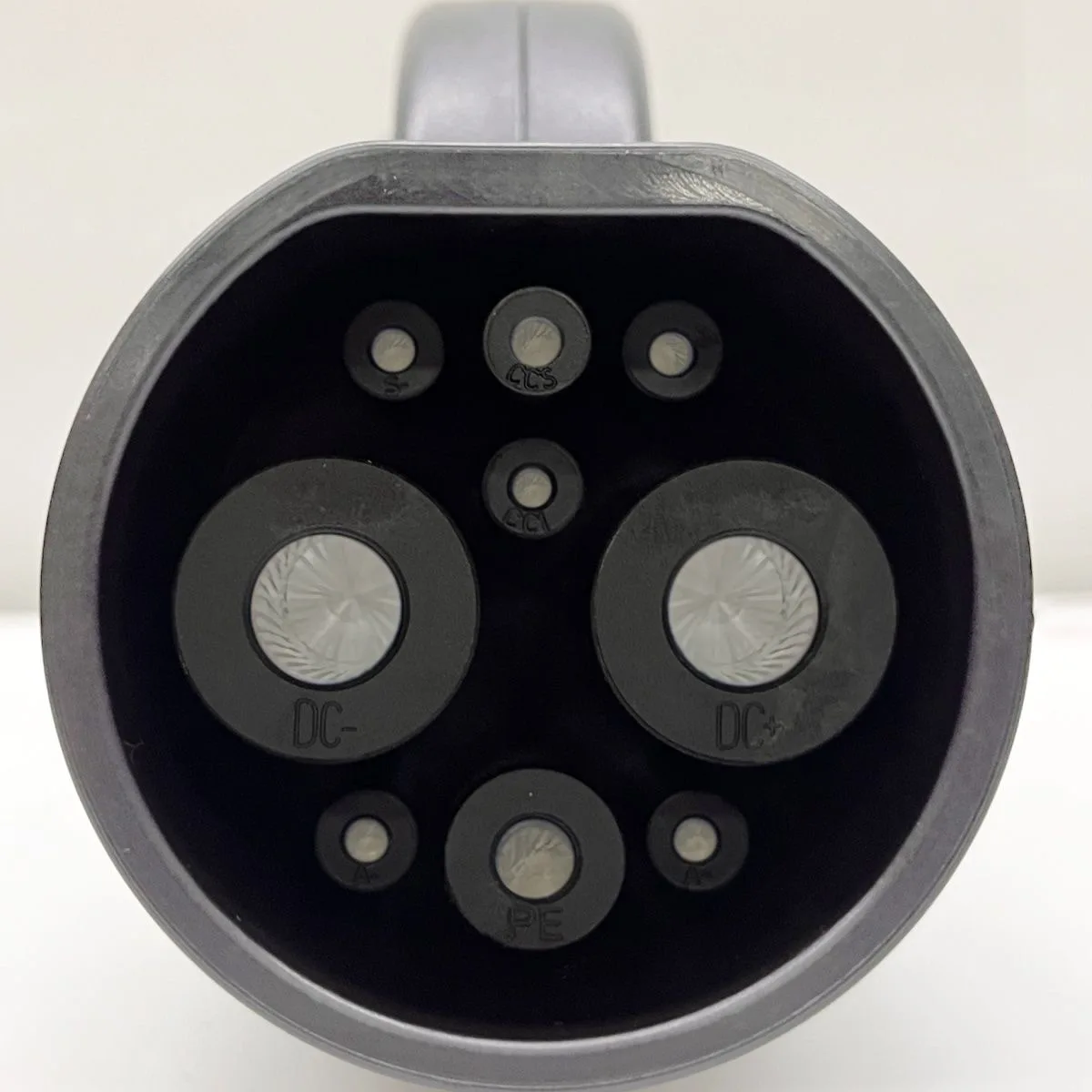 الجملة 1000 فولت 300A CCS2 إلى GBT DC سريع Ev محول الشحن للسيارة الصينية BYD VW ID3 ID4 ID6 رخيصة سعر المصنع