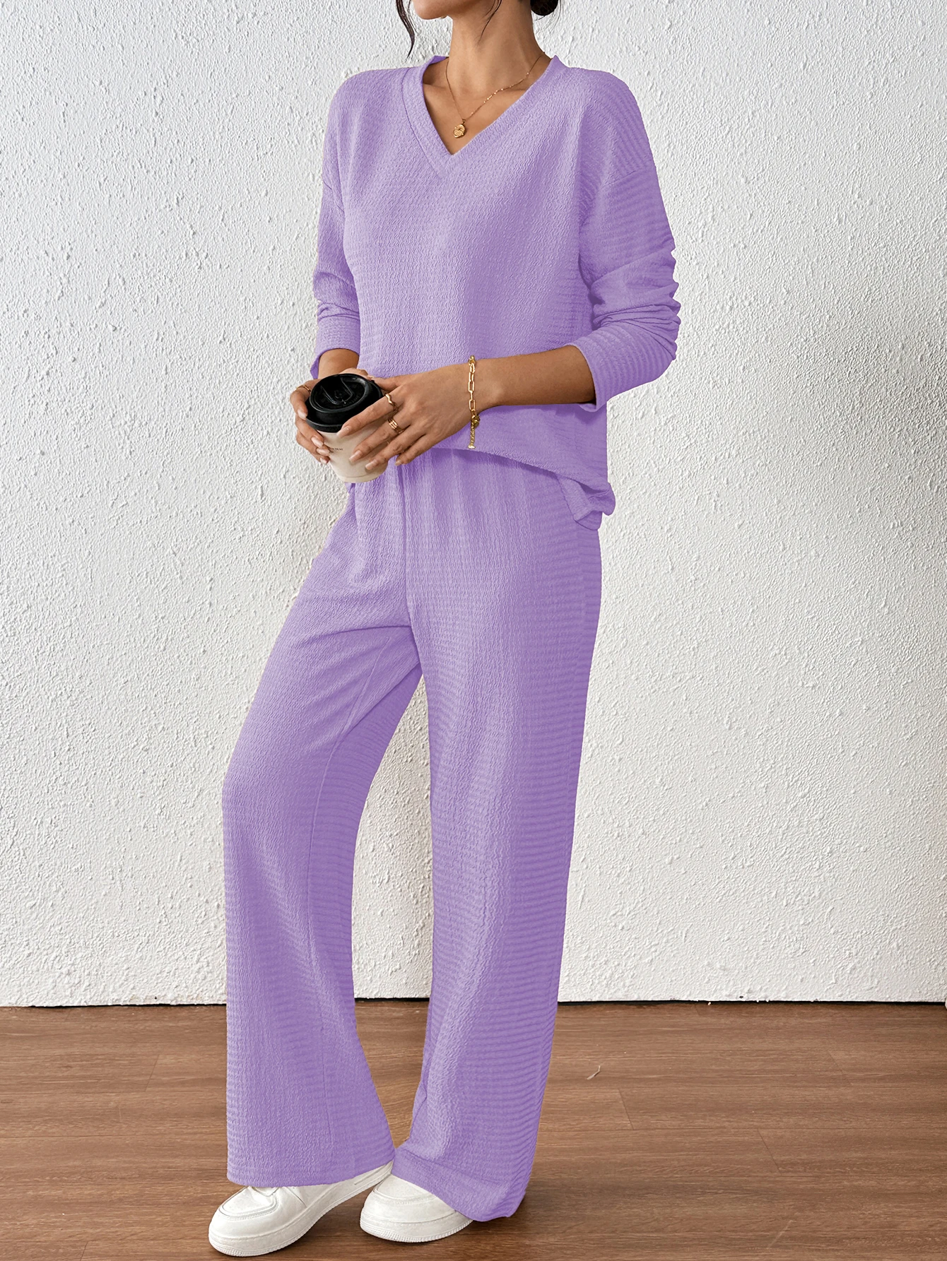 Solid Crinkle Texture Women 2 Piece Set, V‑Neck Long Sleeve Top Elastic Waist Wide Leg Pants With Pockets Daily Casual Outfit