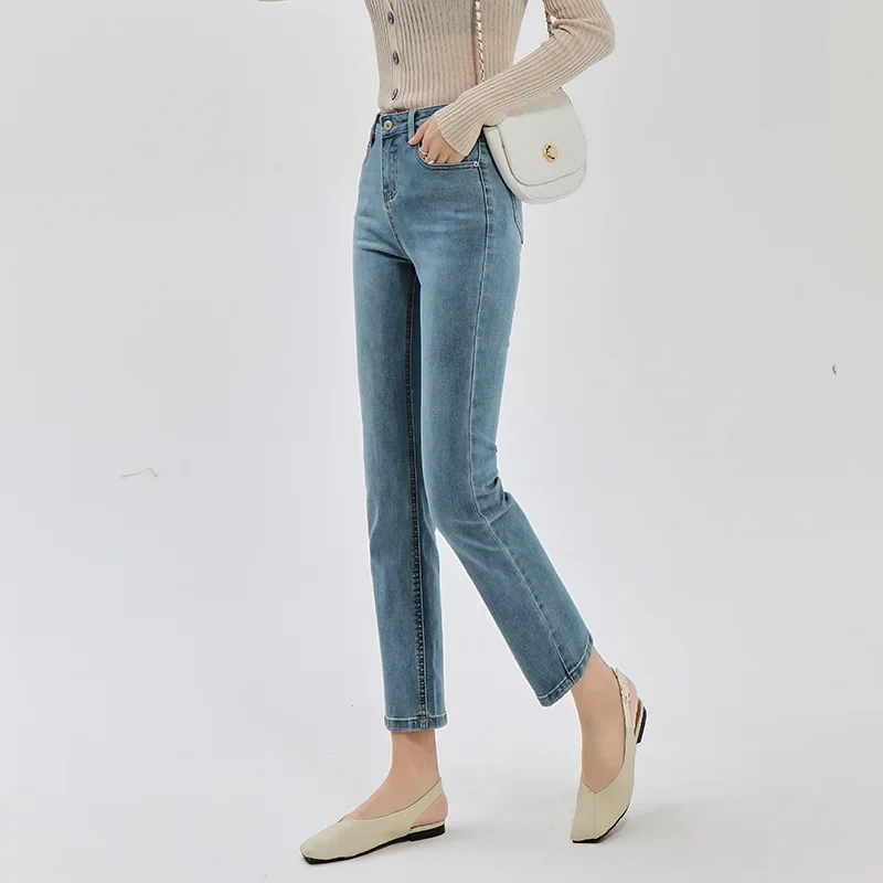 2021 women's autumn and winter light-colored high-waisted slim straight-leg jeans