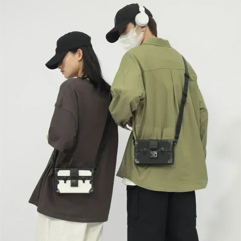 2026 Trendy Unisex Elegant Crossbody Bag Niche Design Box Fashionable Small Square Bag  Hot Selling Classics Messenger Bags