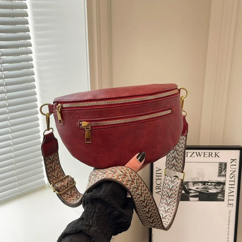 

Classic And Simple Vintage Tote Bag For Women Made From Durable Leather For Everyday Use