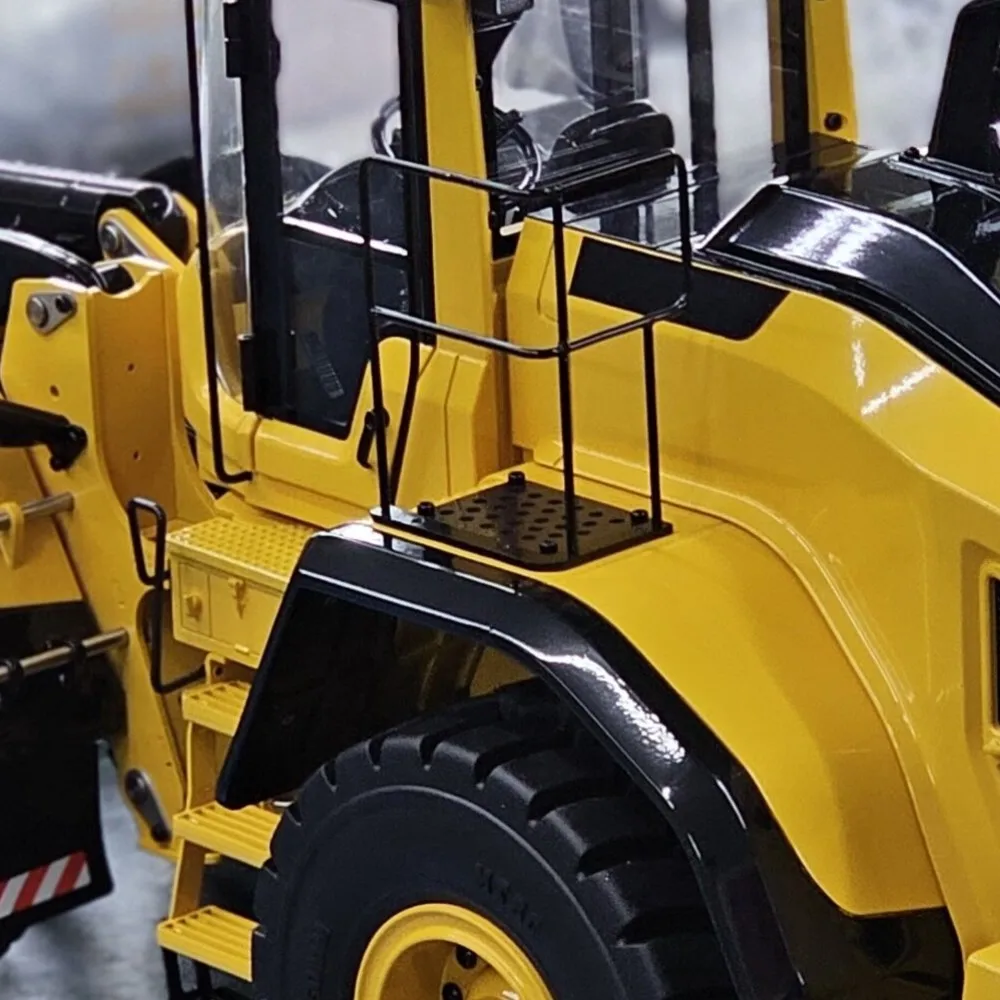 

RTR E260L RC Гидравлический погрузчик 1/14 Радиоуправление Металлический сверхмощный автомобиль Строительная машина Быстроразъемное соединение Световой звук Игрушечная машина