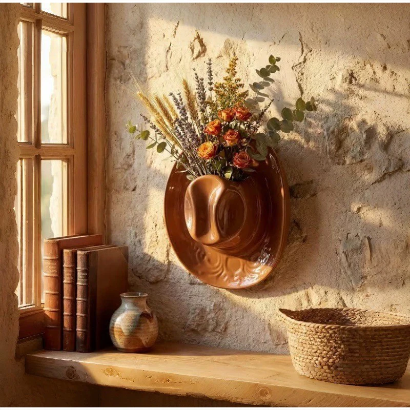 Cowboyhut-Wandvase 7 Zoll – Keramik Western Raumdeko in Pink, Braun, Beige – Einzigartige Cowgirl-Ästhetik Blumenvase als Wanddekoration & Geschenk – Detail 8