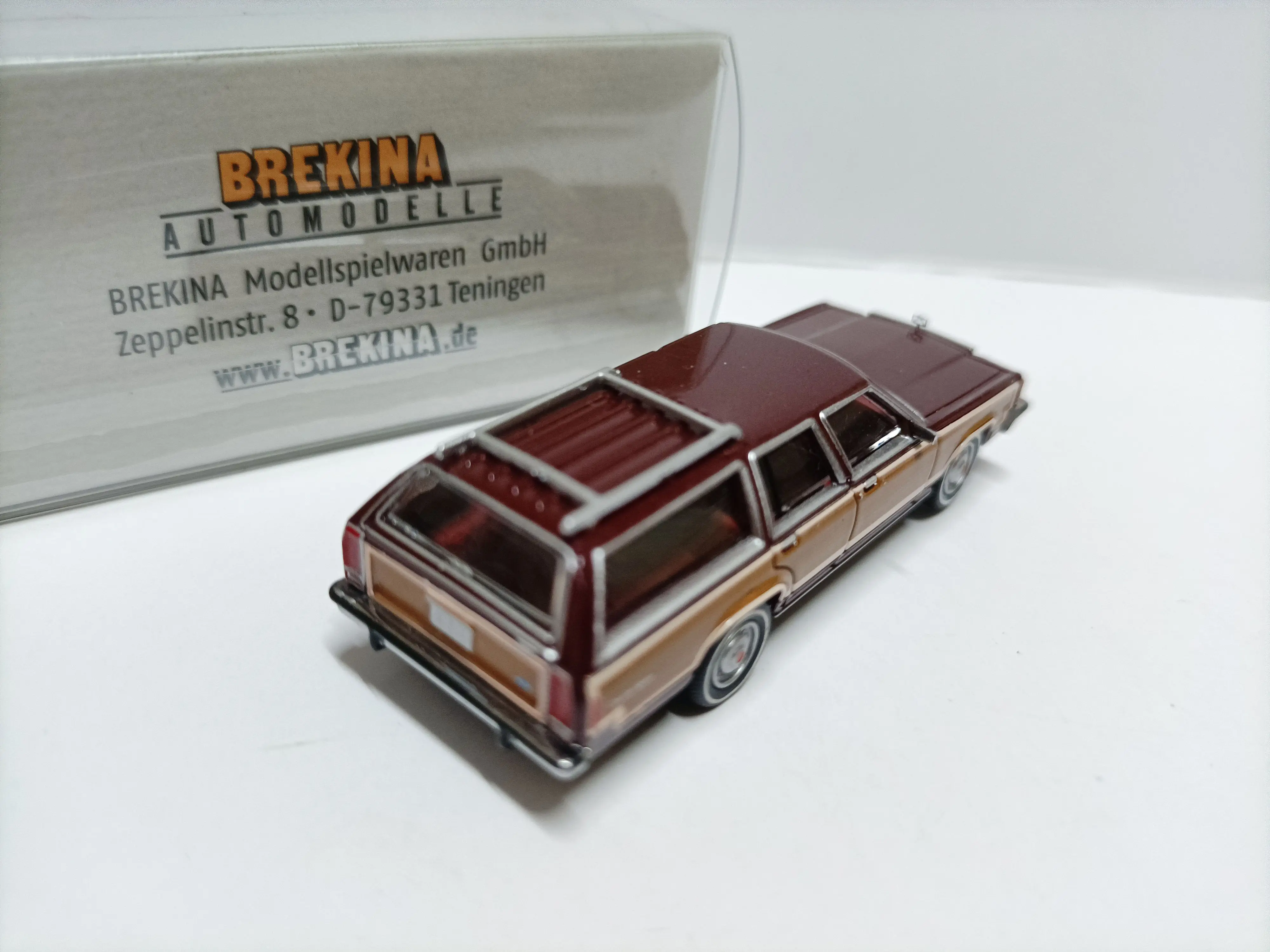 Brekina 1:87 LTD Country Squire Vintage Car Simulation Limited Edition Resin Metal Static Car Model Toy Gift