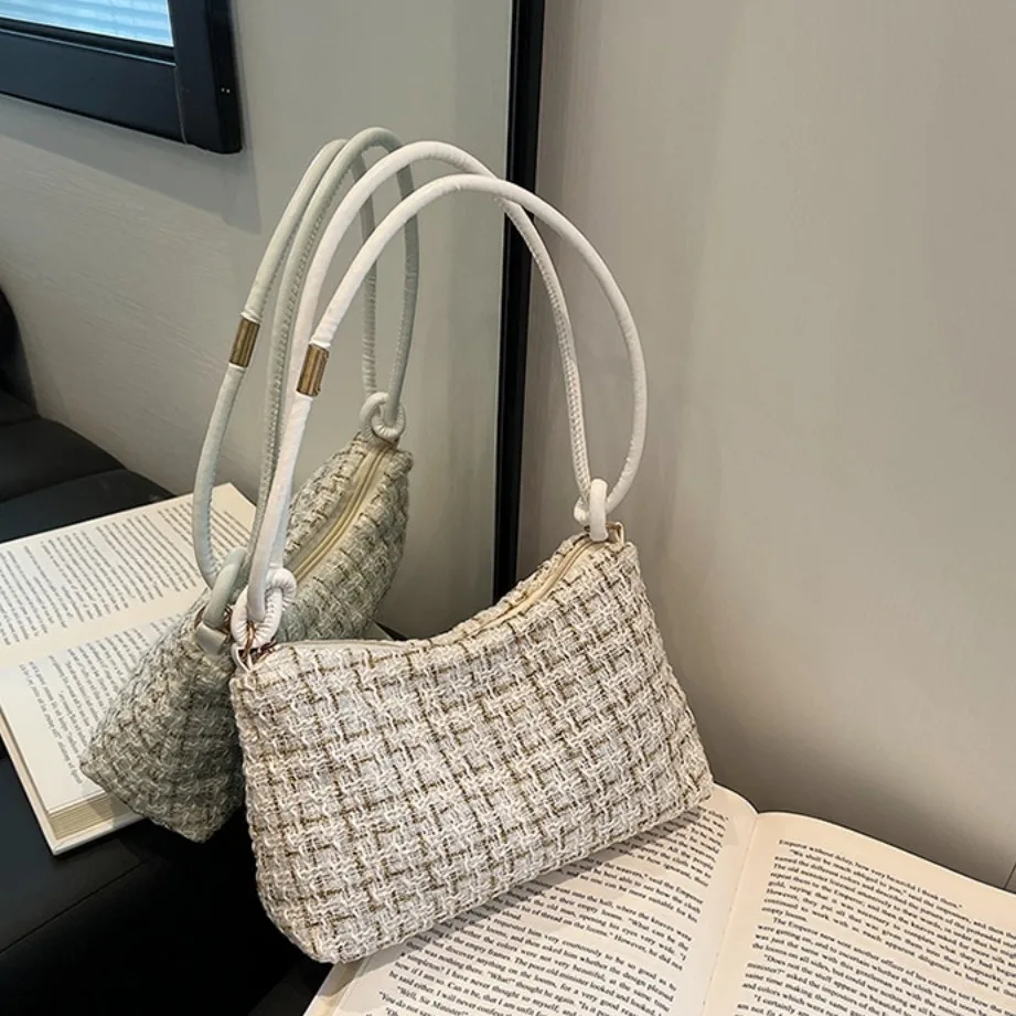 

Hobos Woolen Plaid Underarm Bag Dacron Appliques New Luxury Designer Handbags Soft Korean Style Purse Crossbody Bag Daily