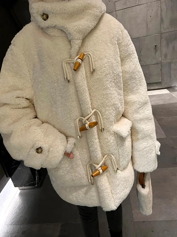 

LuCCSTUDIO Thickened Extreme Cold Duck down Sheepskin Loose Version Button Closure Women's Puffer Jacket Warm Cozy Long Sleeve