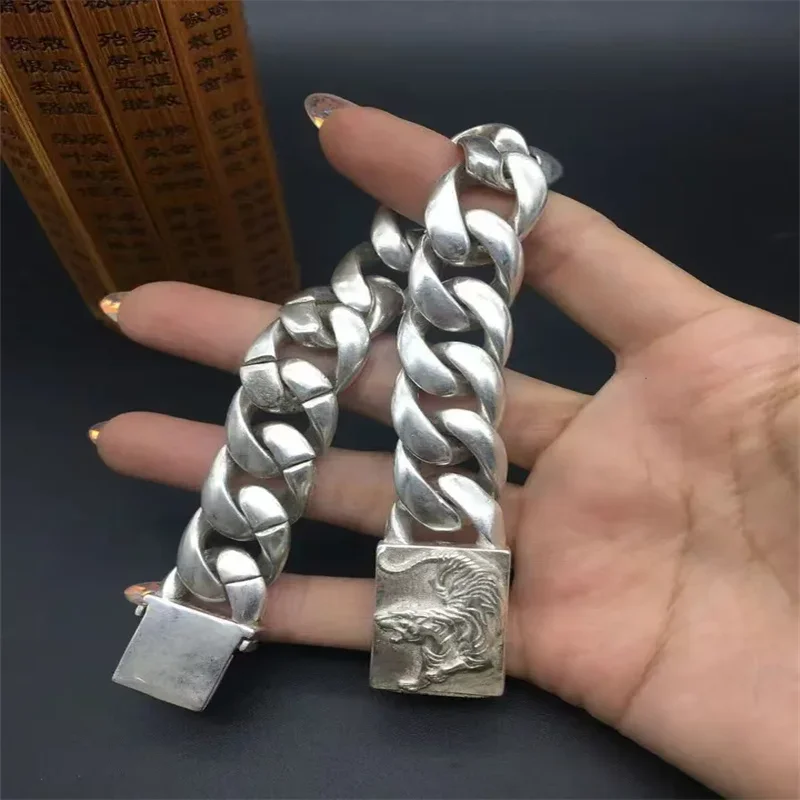 Mai Chuang/ Tibetan Silver color Tiger Bracelet Fashion Bangle Personalized Jewelry Exquisite Workmanship Couple Men Women Gift