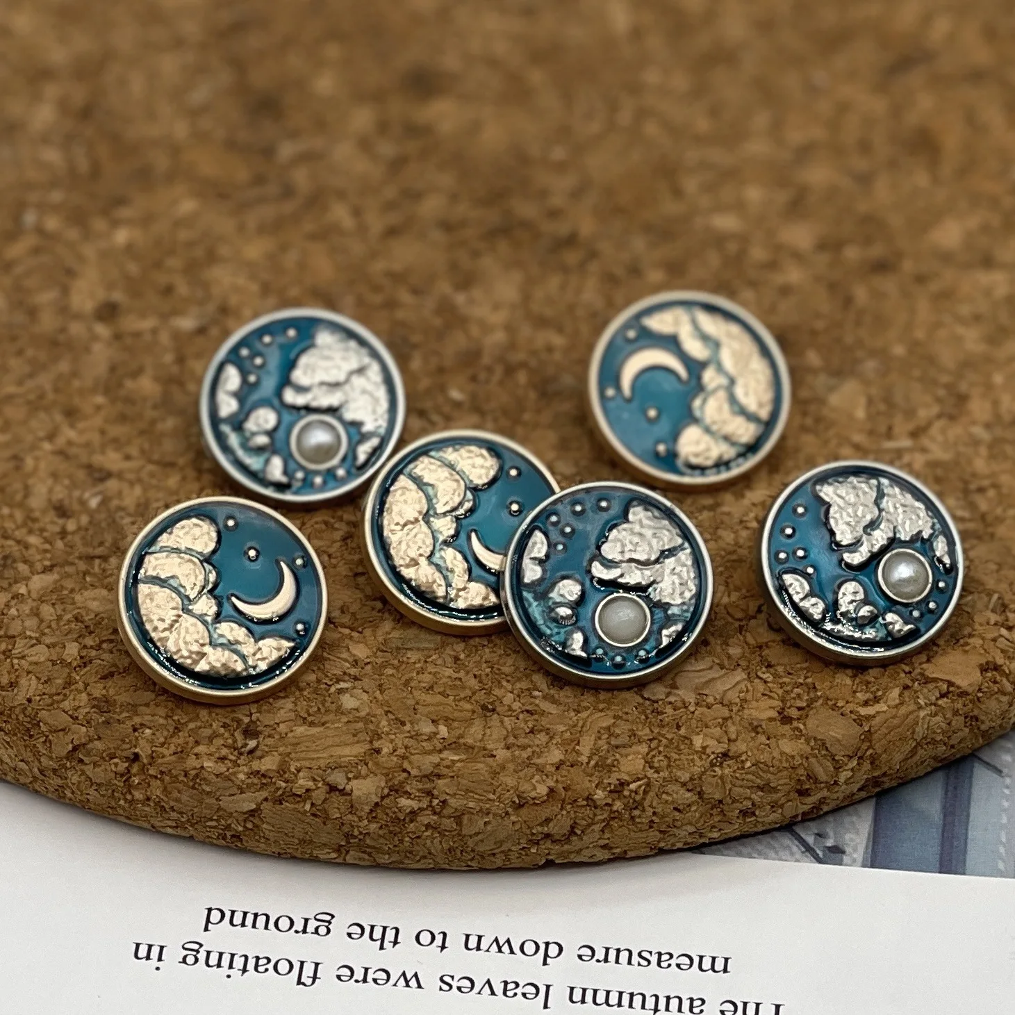 8PCS oF Metal Buttons Pearl Small Fragrant Sun Moon Court Women's Wholesale Formal Coat Sweater Button