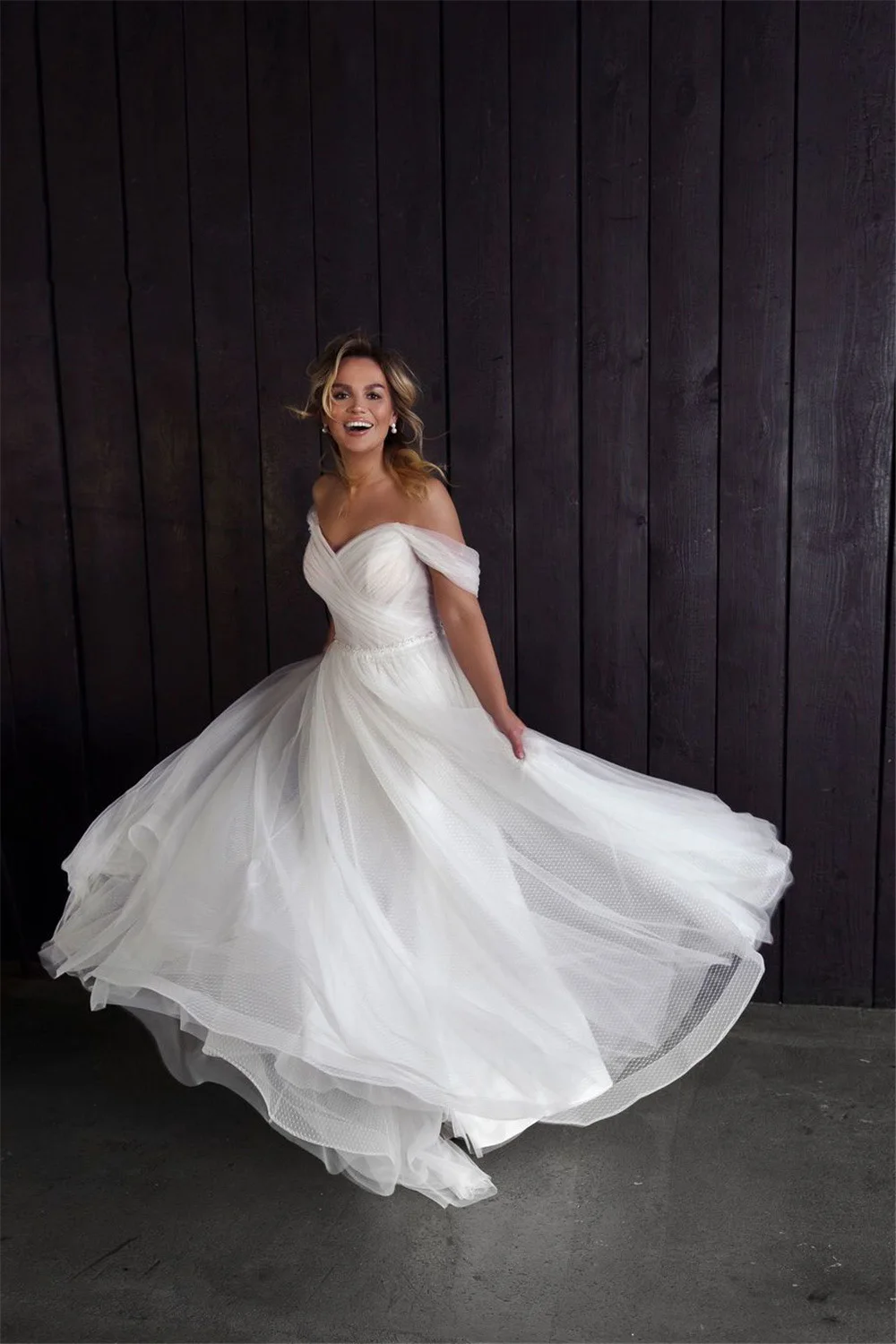 Robe De mariée De plage en Tulle à pois, épaules dénudées, plis, jardin, pays, princesse, personnalisée aux Mesures, 2021