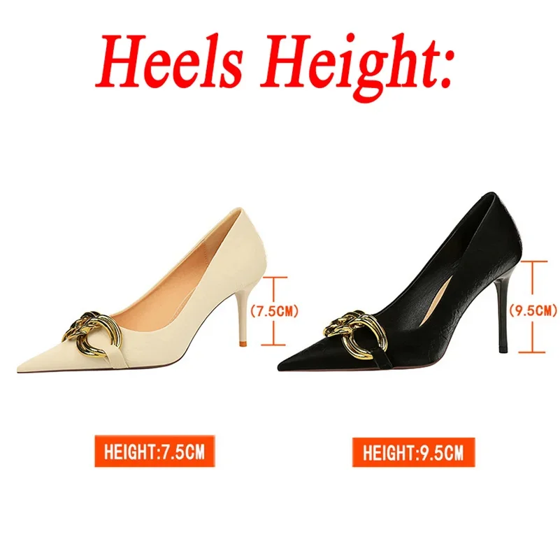 Kobiety 7.5cm 9.5cm Wysokie obcasy Escarpins Pumps Lady Gold Metal Chain Low Heels Fetish Nightclub Party Green Office Sexy Prom Shoes