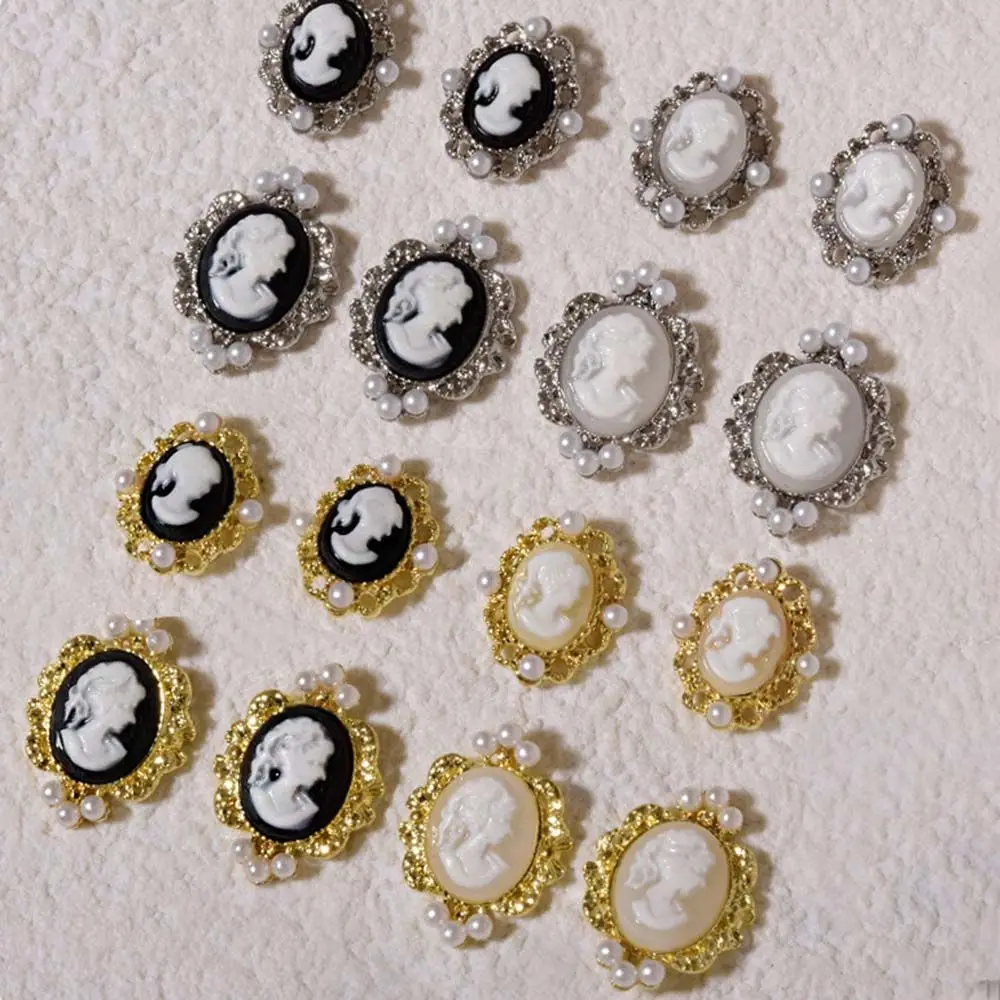 Cabeza de belleza de diamante y perla plateada para niñas, arte abstracto para uñas, diamantes de imitación, decoración de uñas DIY, adornos para cabeza de belleza para manicura