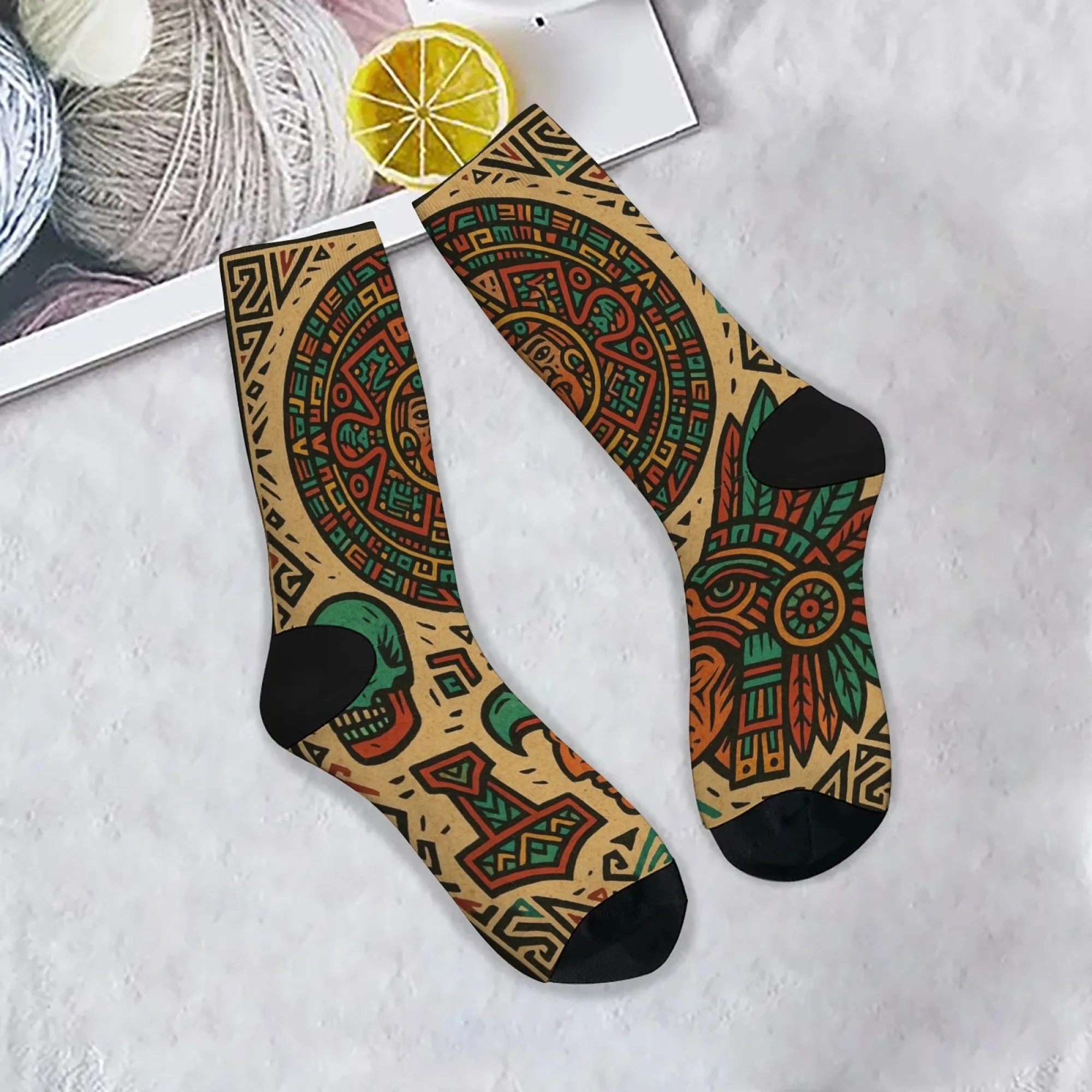 Harajuku Retro Inca Style Printed Men's Socks Comfortable Breathable Non-Slip Casual Socks Street Style Hip Hop Crew Socks Gift