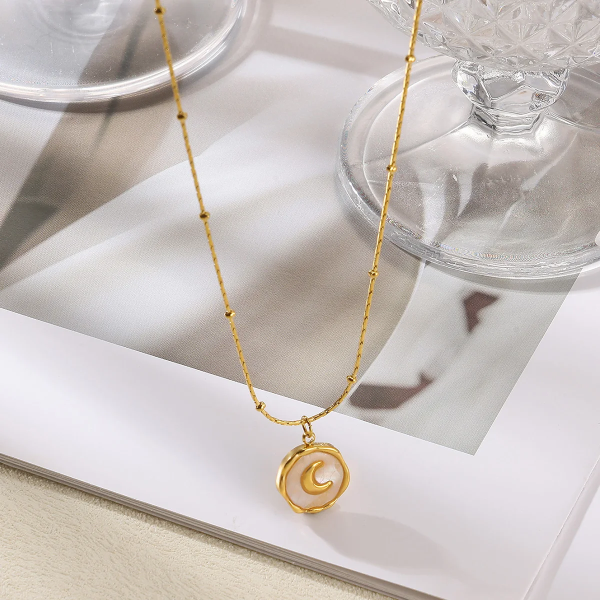 White Enamel Heart Pendant Necklace for Women Beads Chain Charm Necklaces 2025 Trend Gold Color Stainless Steel Jewelry collar