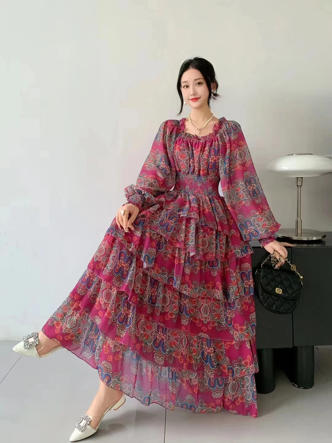 2023 New Spring Autumn Women Long Sleeve Slim Long Dress High Quality Retro Print Sweet Multi-layer Cake Big Hem Elegant Dress