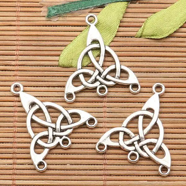 

10Pcs 25x21mm hole1.3mm tibetan silver tone 2sided pattern triangle shaped connector H1022