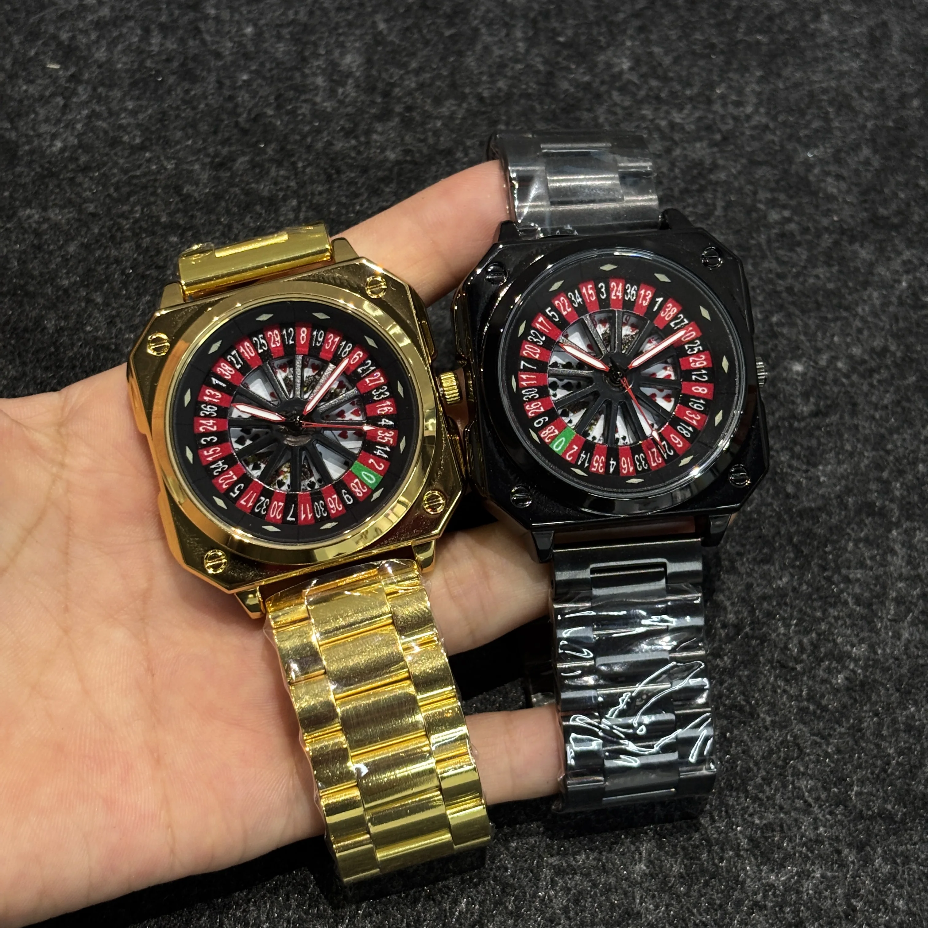 أعلى الفاخرة الرجال سبيكة ووتش الأزياء الإبداعية عجلة ووتش حركة الكوارتز الأحمر والأسود بوكر الرياضة ساحة الدورية ساعة رجالي #1