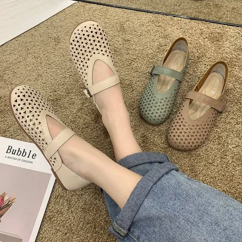 Płaskie buty damskie z wycięciami Khaki z okrągłym noskiem mokasyny Kawaii śliczne buty damskie elegancka sukienka moda L luksusowa marka E A