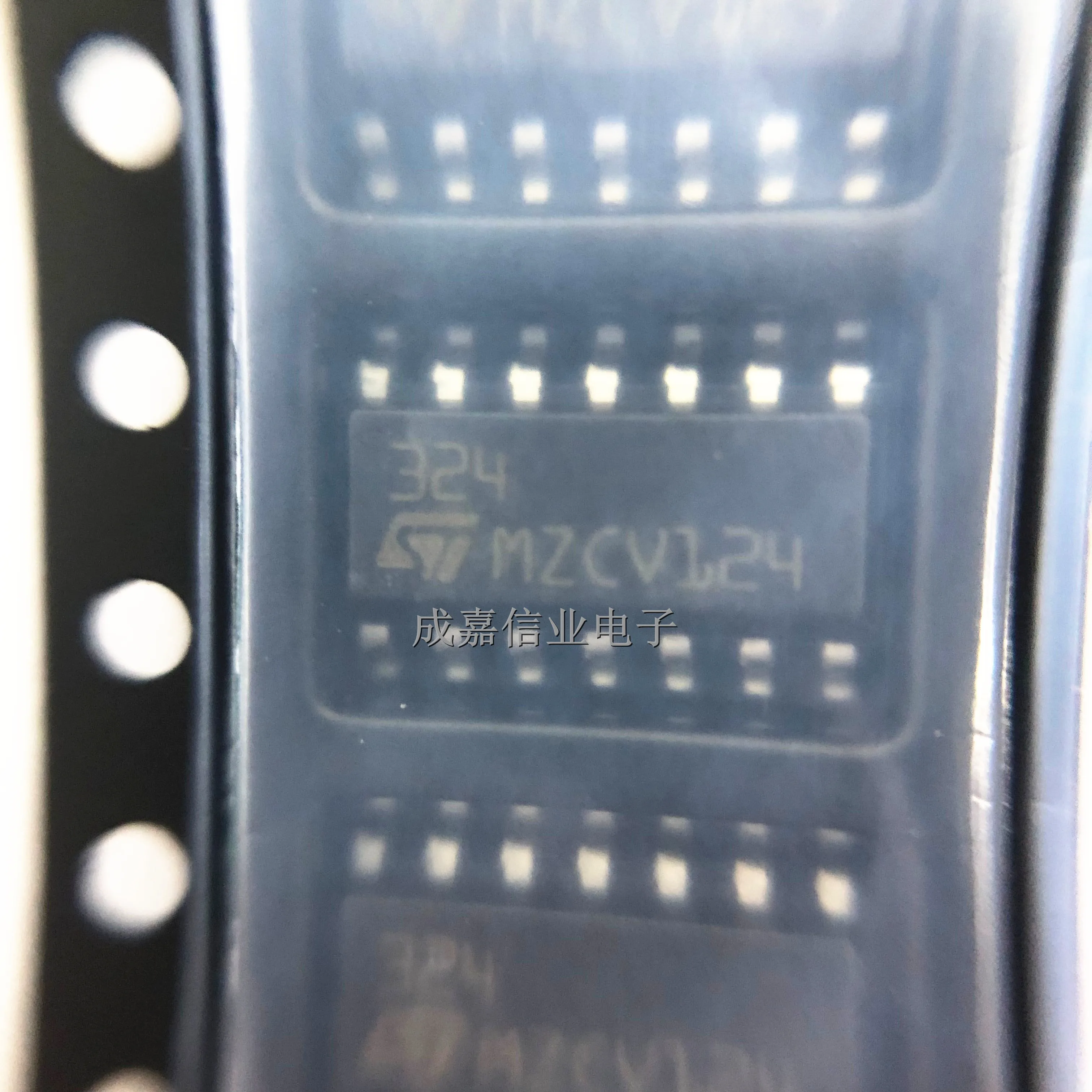 50pcs/Lot LM324DT SOP-14 MARKING;324 Operational Amplifiers - Op Amps Low power, low input bias current