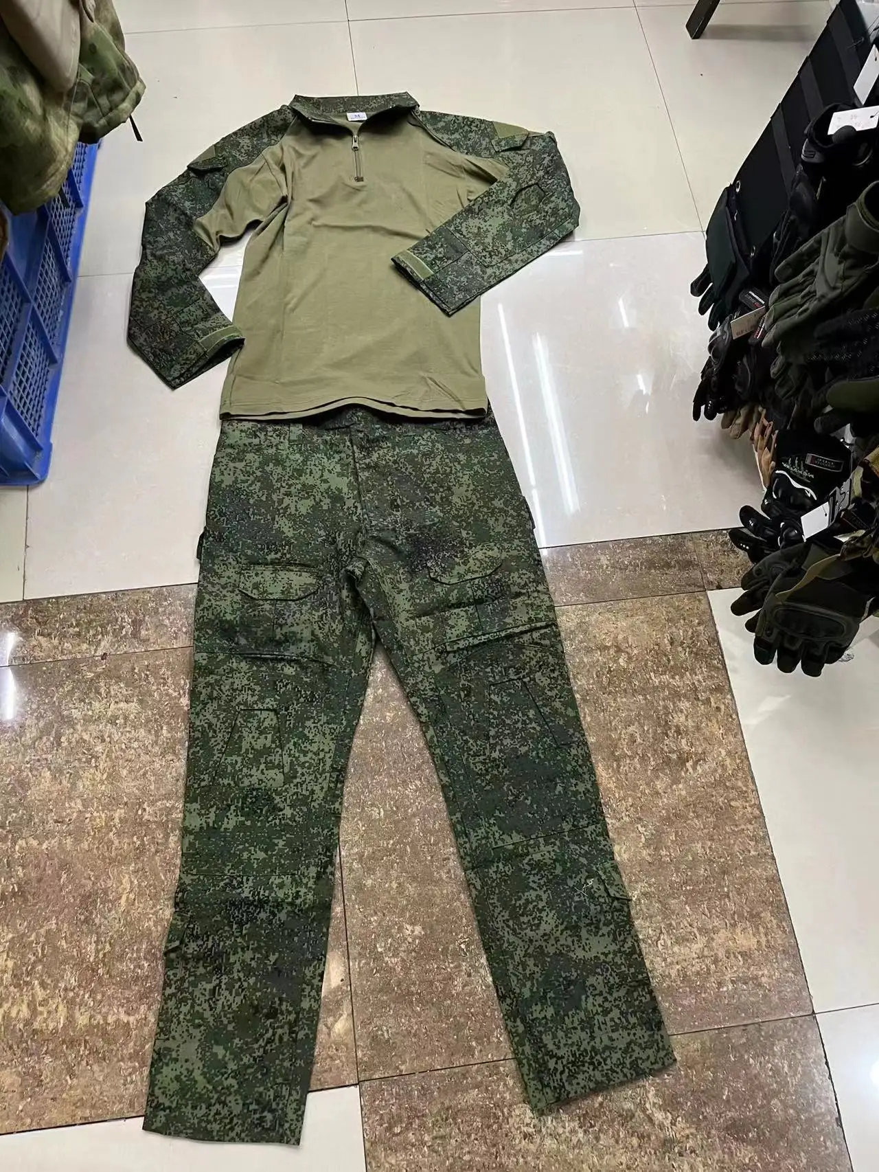 Outdoor tactical suit GEN2 version EMR small green man camouflage Russian G2 frog suit wear-resistant frog leather top and pants