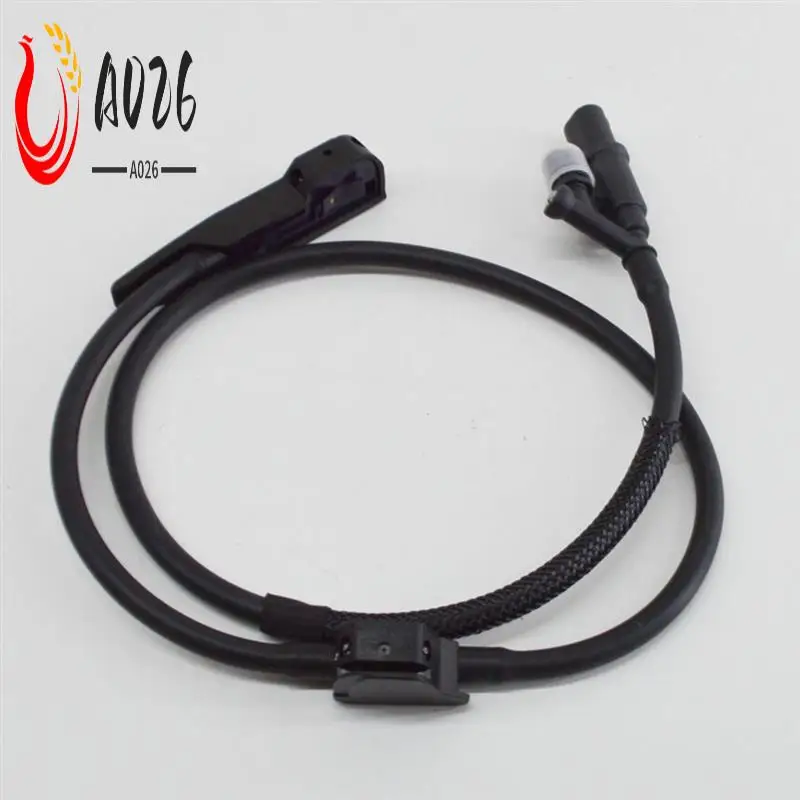 

A026-Front Windshield Windscreen Washer Nozzle Jet Hose For Volvo XC90 MK2 2016-2020 Windshield Nozzle Heated