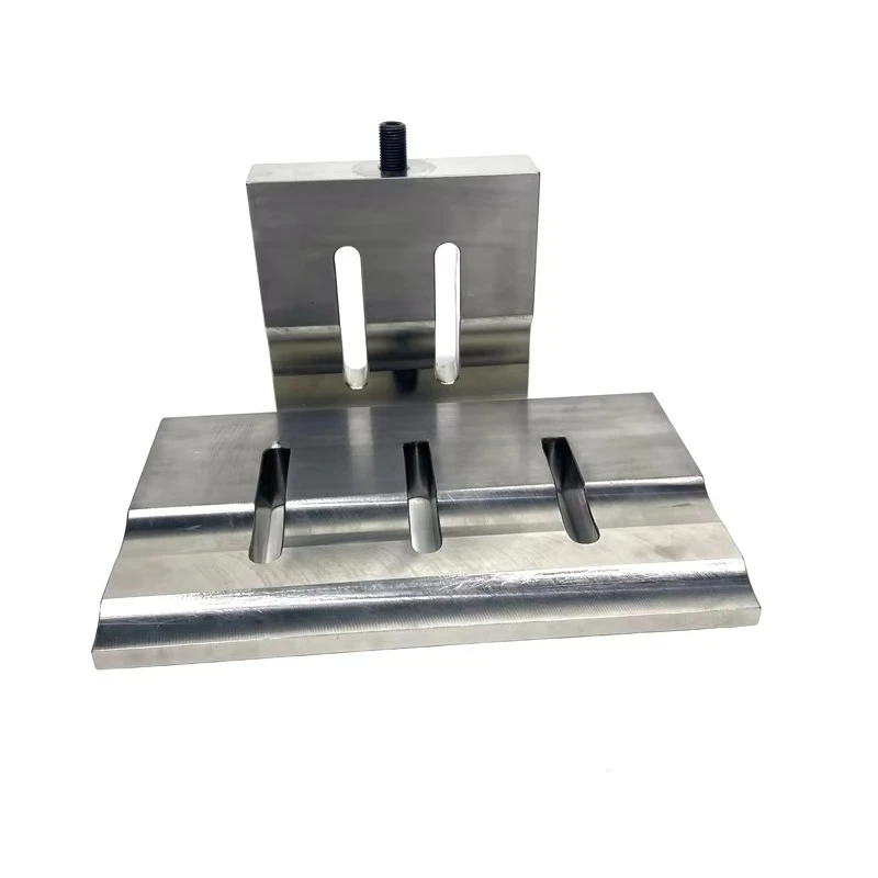 

Ультразвуковая насадка (головка) из титанового сплава 220x8 мм для сварки пластмасс ультразвуковым аппаратом