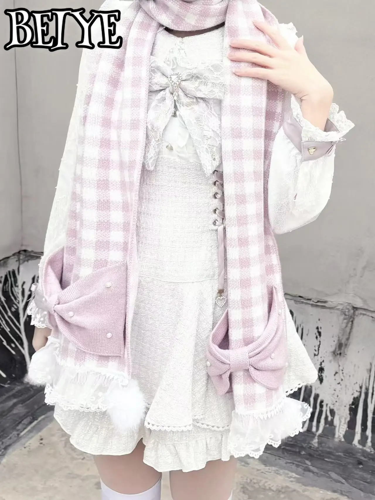 Scarf Original Japanese Mine Series Mass-produced Pearl Bow Hairball Scarf Female Sweet Pink Lolita Plaid Scarf Autumn Winter