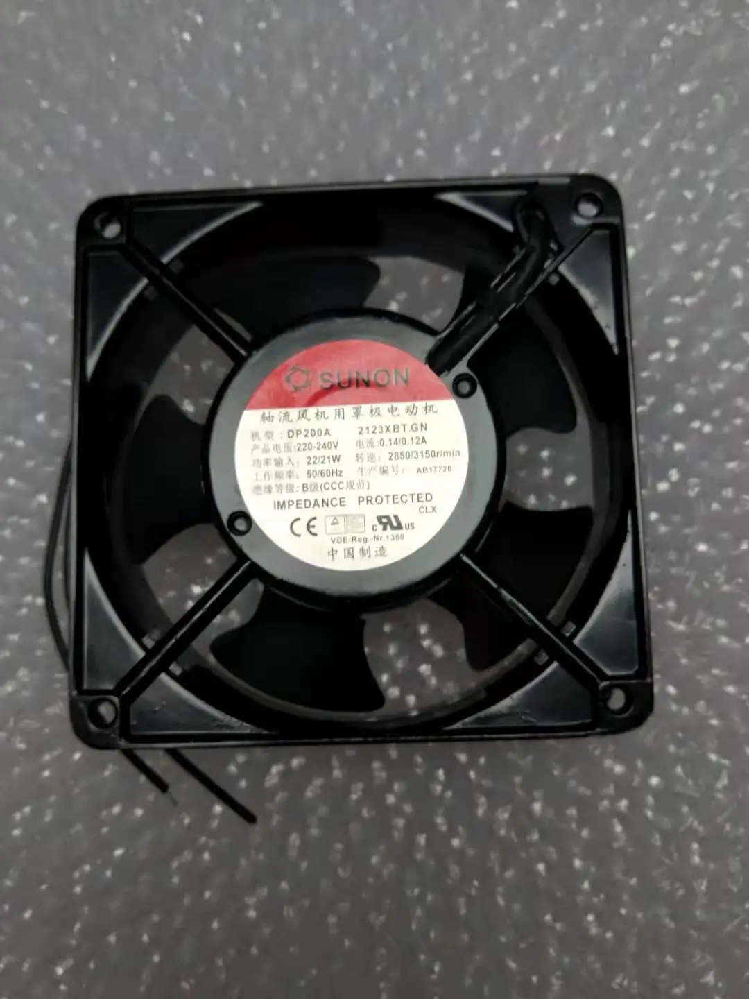 

НОВЫЙ ОРИГИНАЛЬНЫЙ DP200A2123XBTGN 220 В 12038 120x120x38 мм Радиатор охлаждающего вентилятора