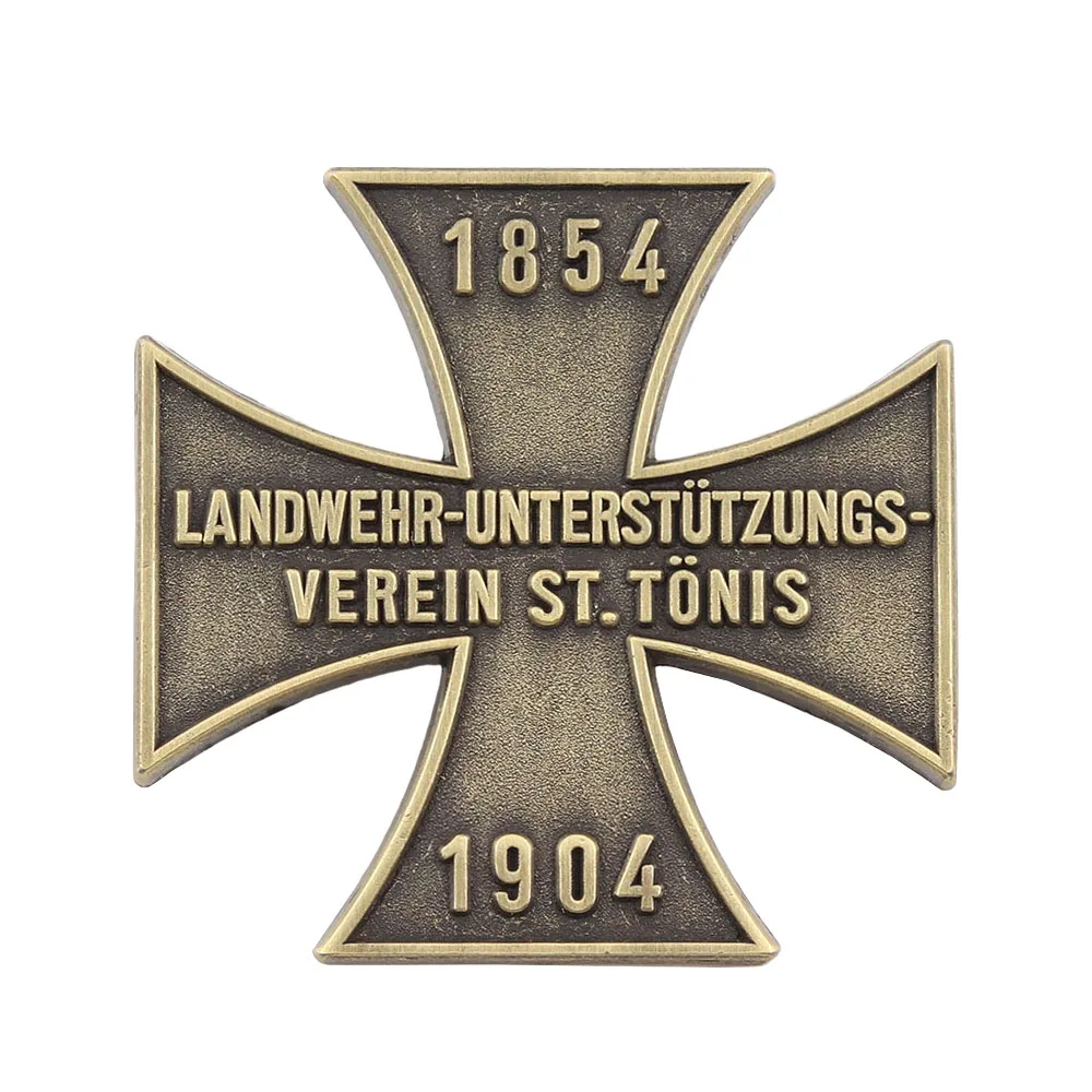 Vintage German Iron Cross Brooches 1854-1904 Landwehr Military Medal Badge Retro Maltese Cross Lapel Pins Men Suit Accessories