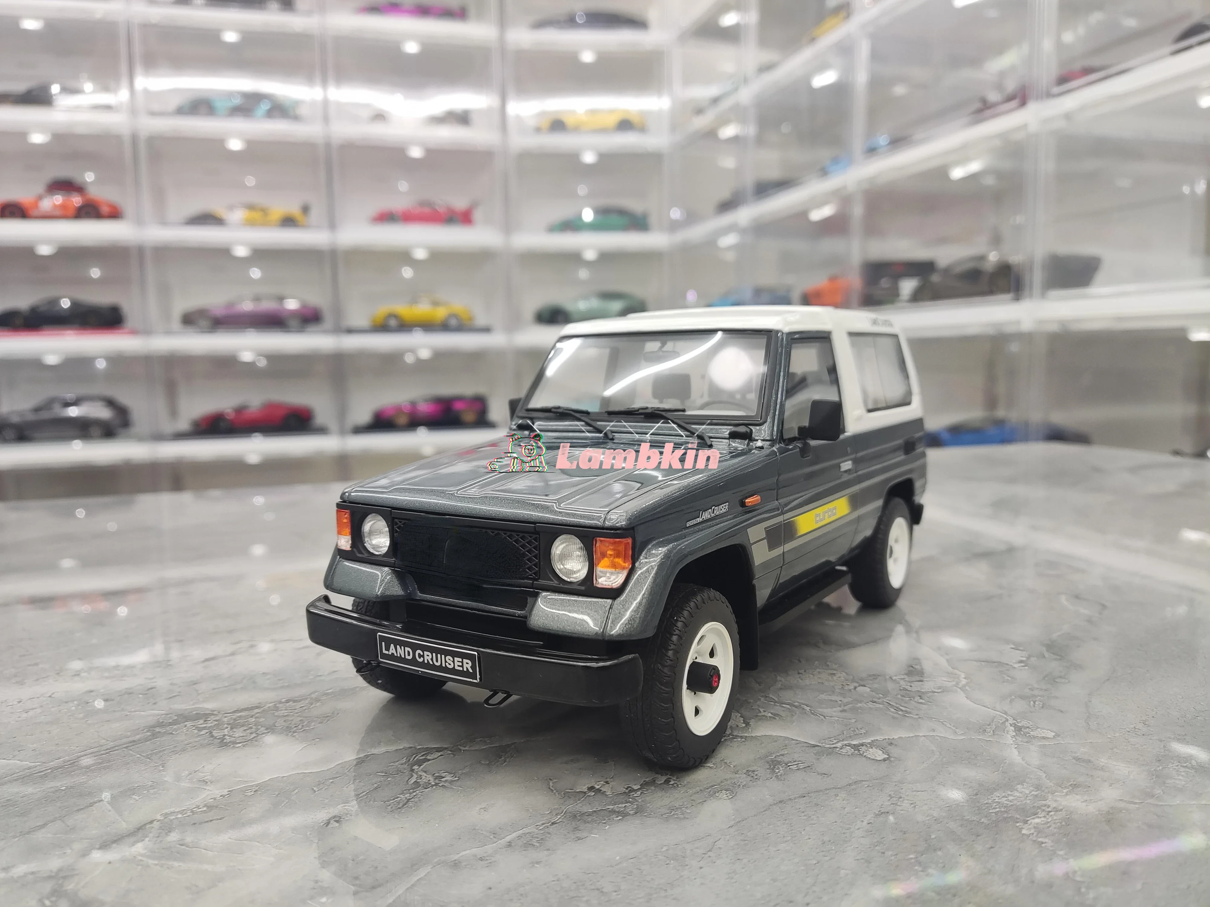 OTTO 1:18 For toyot Landcruiser LJ73 LAND CRUISER Limited Edition Simulation Car Model