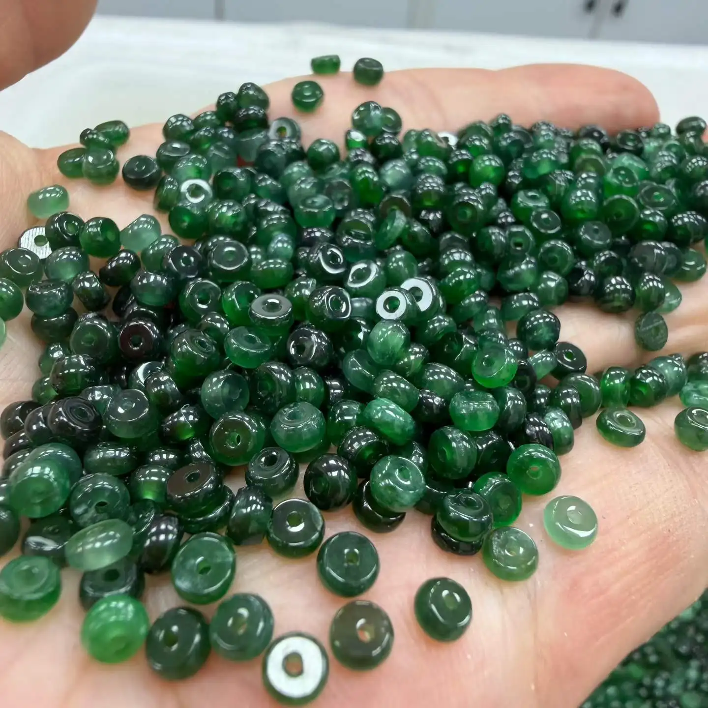 New Natural Jadeite A-grade Blue-green Beads Make Jewelry Beaded String Bracelet Pendant Necklace Jewelry