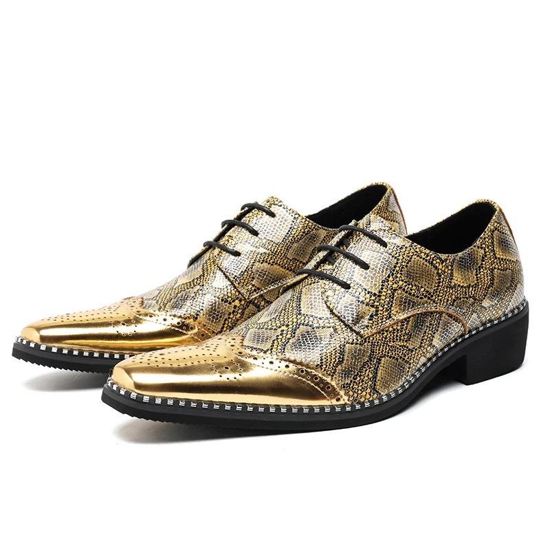 Designer Men's Gold Silver Patent Leather Casual Brogues Shoes Man Formal Wedding Dress Homecoming Footwear Shoes for Men