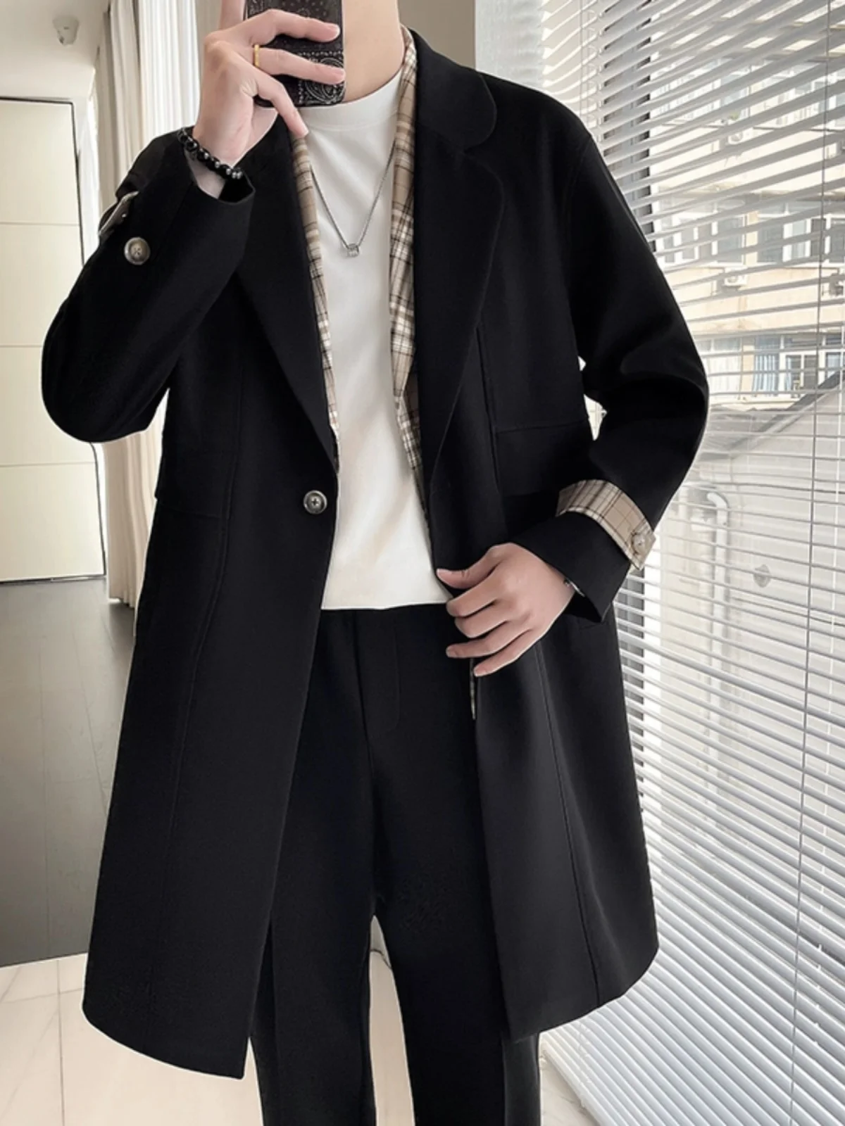 

Мужская куртка средней длины в стиле кэжуал-шик, имитация двухслойности, молодежный трендовый дизайн, осенне-весенняя, с длинными рукавами