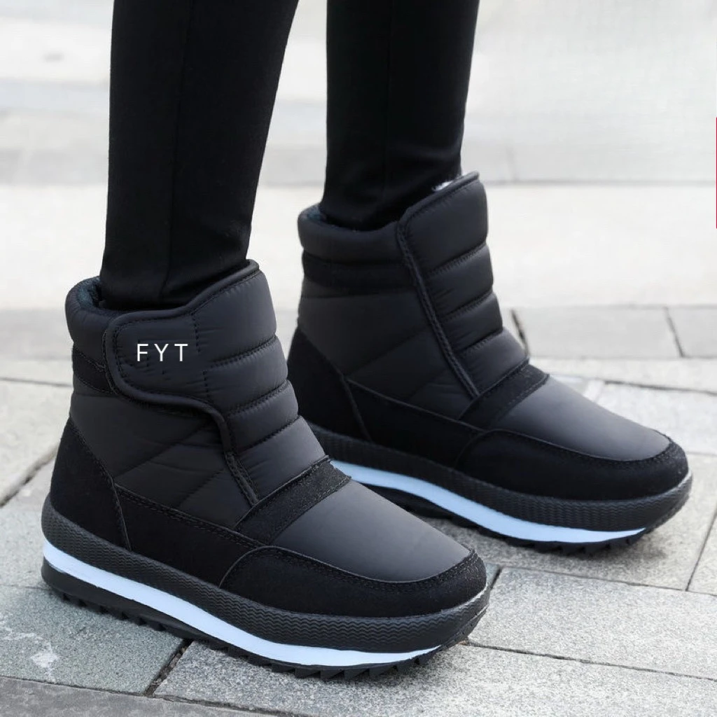 Men Snow Boots Winter Extra Thick Warm Fur Lined Anti Slip Comfortable Waterproof Outdoor Plush Boots