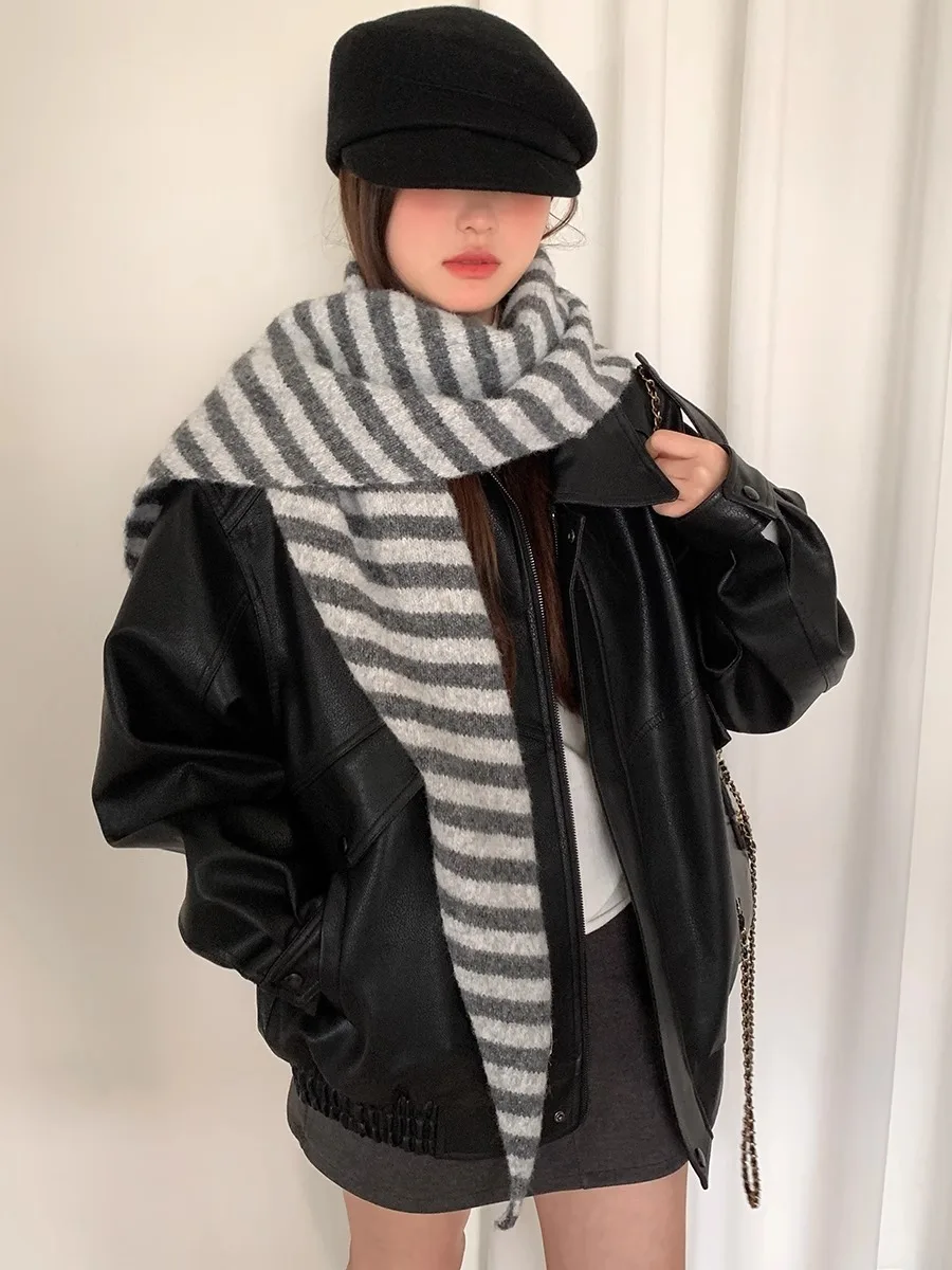 Women\'s New Korean-Style Simple And Versatile Wool Striped Triangular Scarf