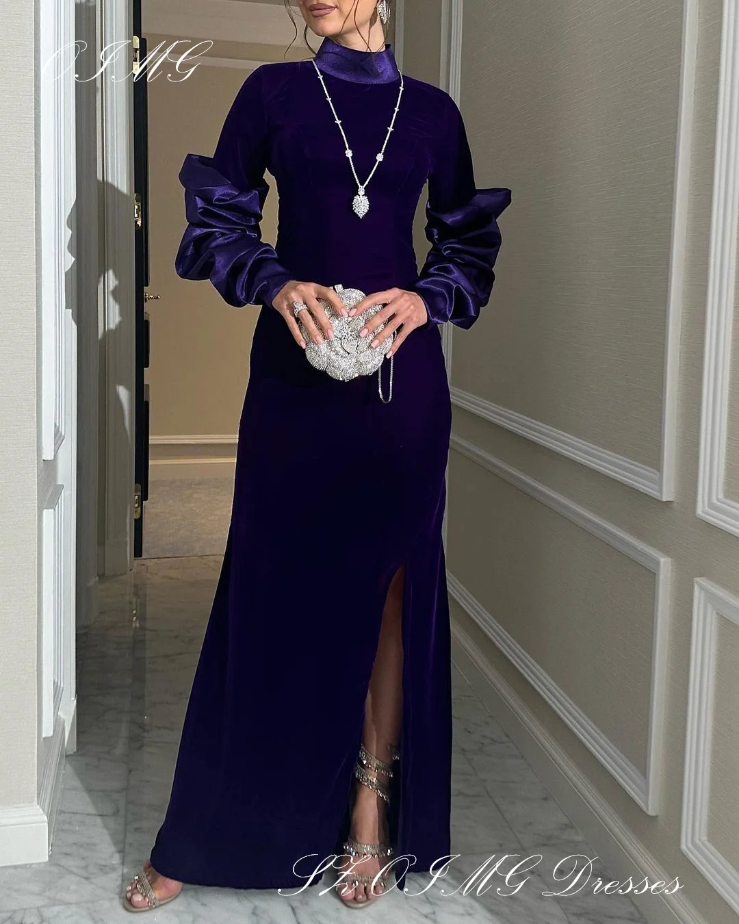 

OIMG Gorgeous High Neck Prom Dresses Saudi Arabic Women Velvet Side Slit Vintage Evening Gowns Occasion Formal Party Dress