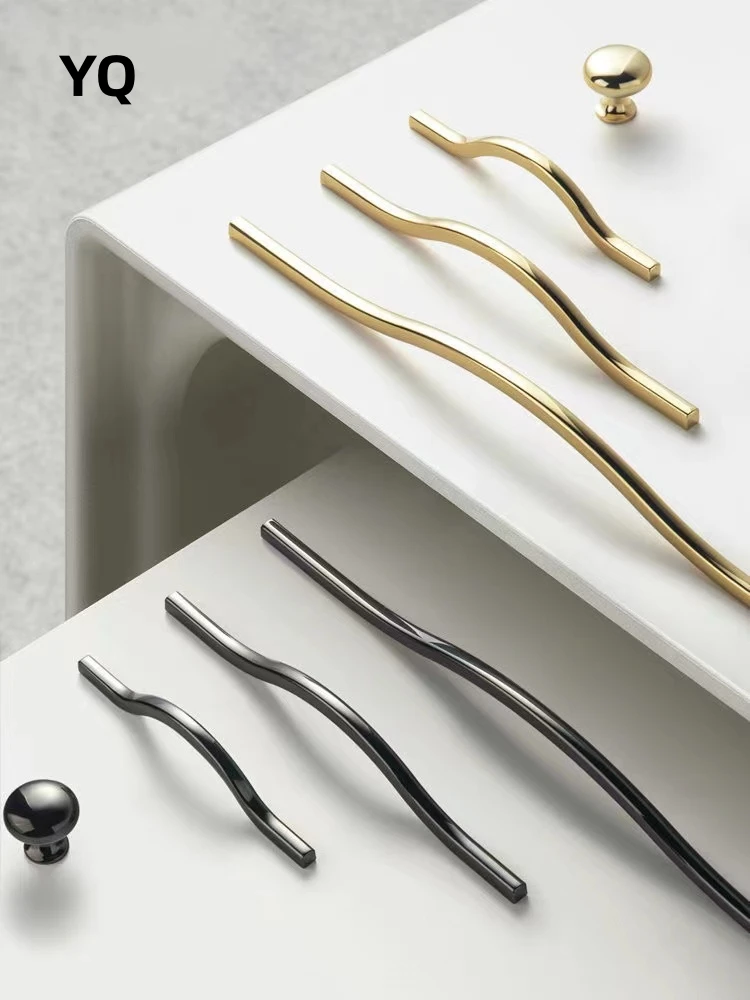 Modern Light luxury Handles for Furniture Wardrobe Pulls Minimalist Black and Golden Long Handles for Cabinets Drawer Door Knobs