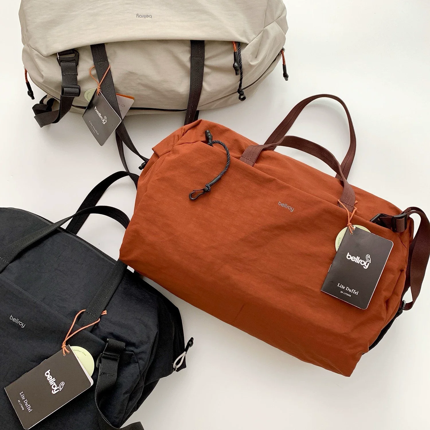 Bellroy Lite Duffel 30L Ultra-Light Travel Bag Water-Resistant Ripstop Gym Sports Duffle Large Capacity Luggage Handbag
