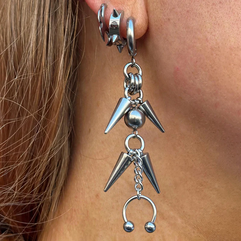 ゴスパンクチャームイヤリング 女性用 ステンレススチール リベットスプライス馬蹄リングスタイル - 韓国ファッションアクセサリー