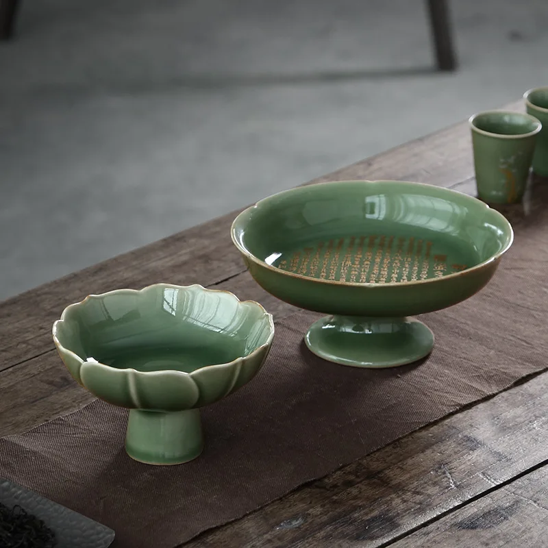 

Антикварная китайская синяя фарфоровая тарелка на высокой ножке для чая, фруктов, сервировочное блюдо для офисного кофейного столика